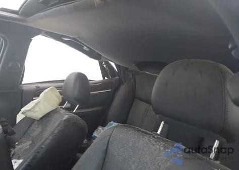 2007 Lincoln Town Car z USA, uszkodzony, nr VIN 1LNHM82V87Y620889